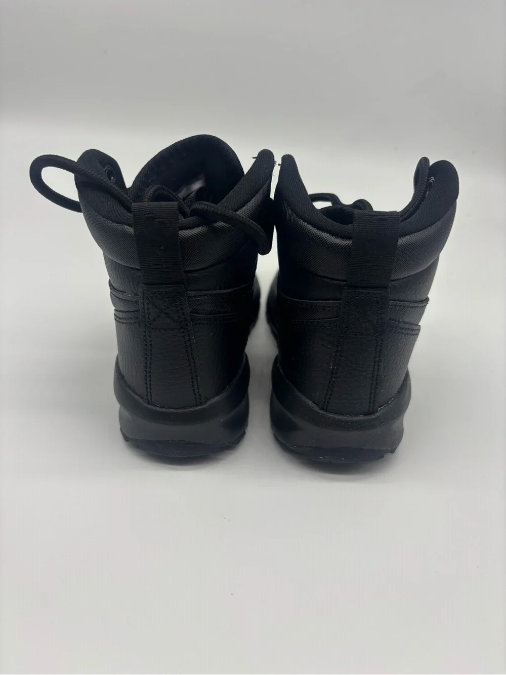 NWT Nike Manoa Kids Black High-Top Boots with Lace-Up Support